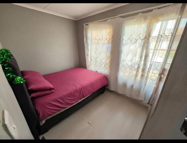 3 BEDROOM APARTMENT FOR SALE IN THE ORCHARDS